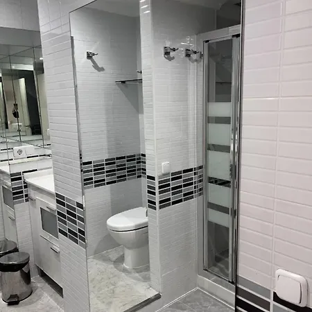 Modern Studio Palmeras